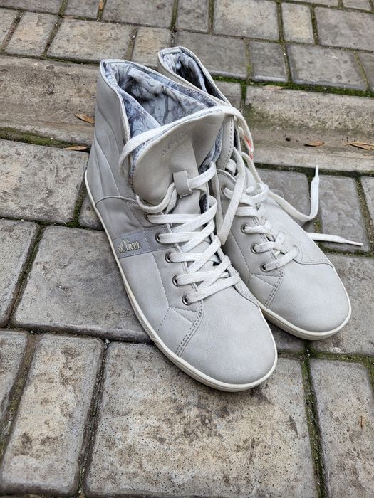 Продам s.Oliver 43р.