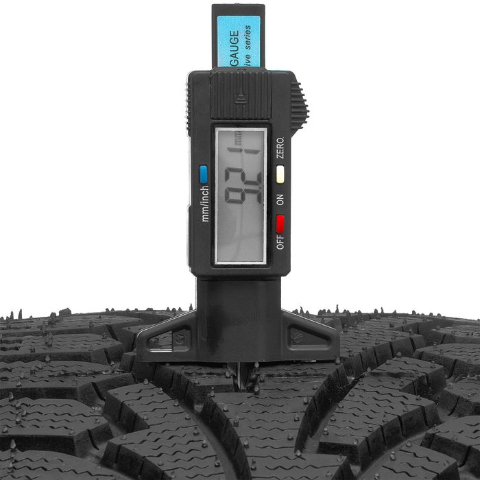 Opony bieżnikowane 225/45 R17 ZIMA ZIMOWE AGRESYWNY BIEŻNIK
