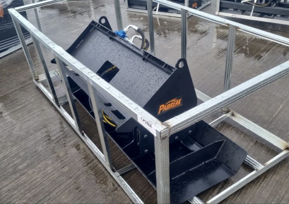Zageszczarka hydrauliczna do ładowarki mocowanie jak bobcat