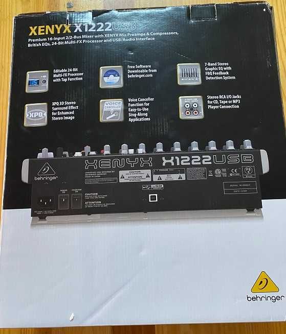 Behringer XENYX X1222USB