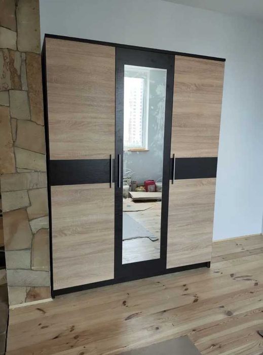 Нова Шафа зі складу. Шафа Вероніка 156*56*203 Дуб самоа венге