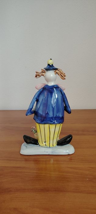 Various porcelain items447224792241285124