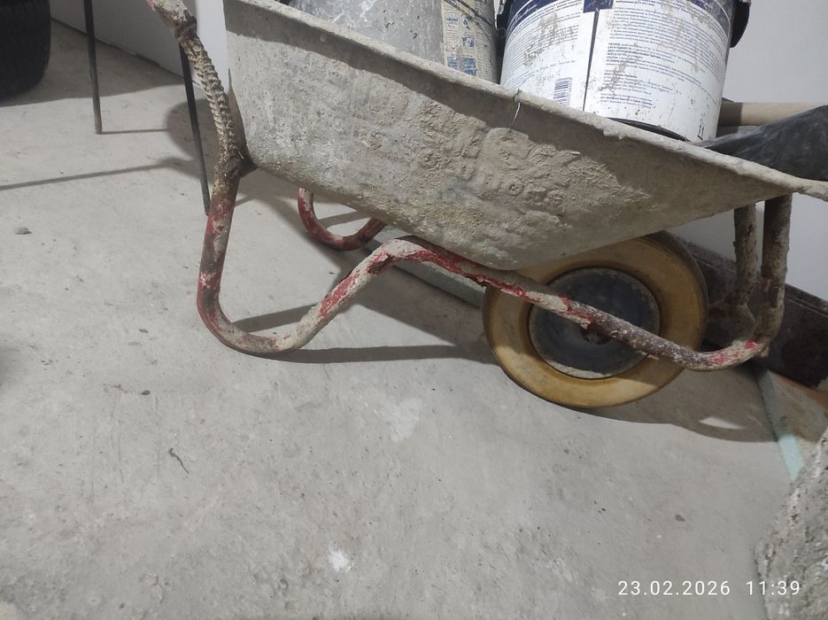 Продам тачку строїтжльну бу