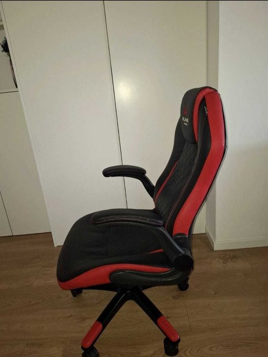 Cadeira Gamer Semi Nova