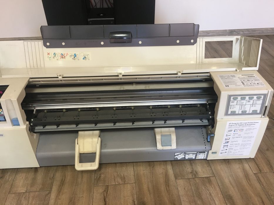 Принтер hp! В хорошем состоянии!