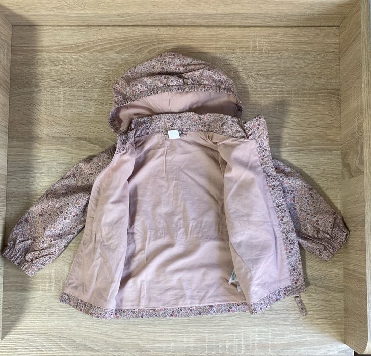 Легенька куртка від H&M