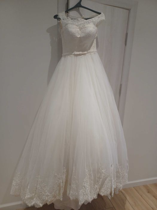 Весільна сукня 150 дол. Львів