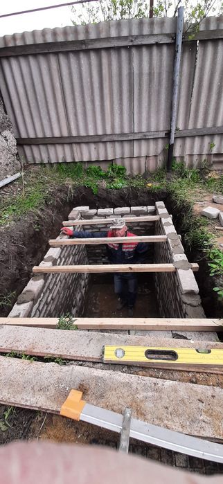 Бетонные, земляные работы - Cтроительные услуги Кривой Рог на Olx