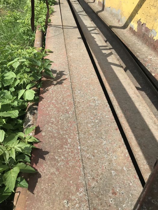 Продам двутавр 55 полка 12 м 6 шт по25 грн за 1 кг