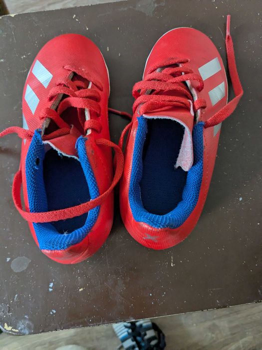 Turfy Adidas rozmiar 30