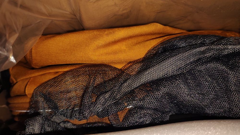 Carrello Bravo оранжевого кольору на надувних колесах. Нова