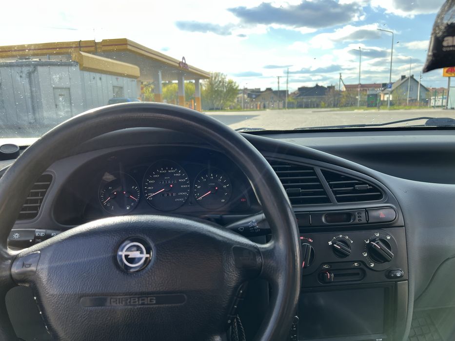 Daewoo Lanos 1.5  максимальна комплектація