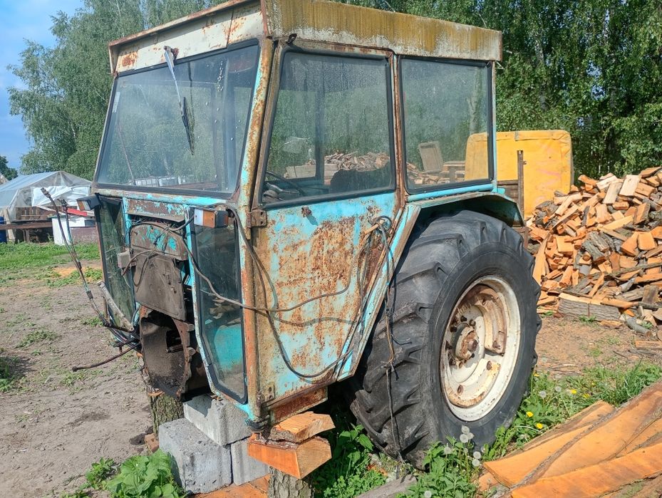 Zetor 50 super części. Tył ciągnika.