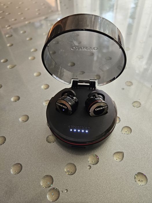 Бездротові навушники. Блютуз навушники.