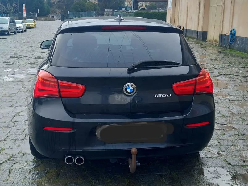 Tampa da Mala BMW 120D F21 2015