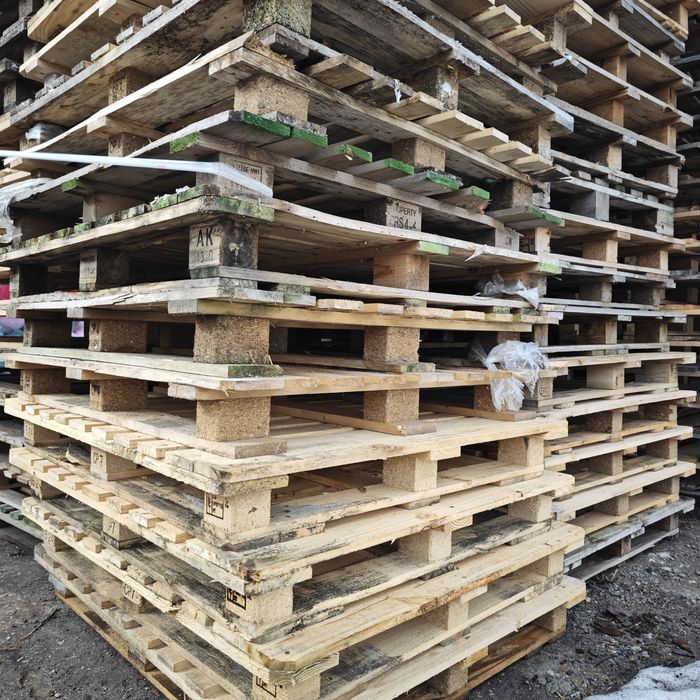 Palety przemysłowe 1300x1100mm