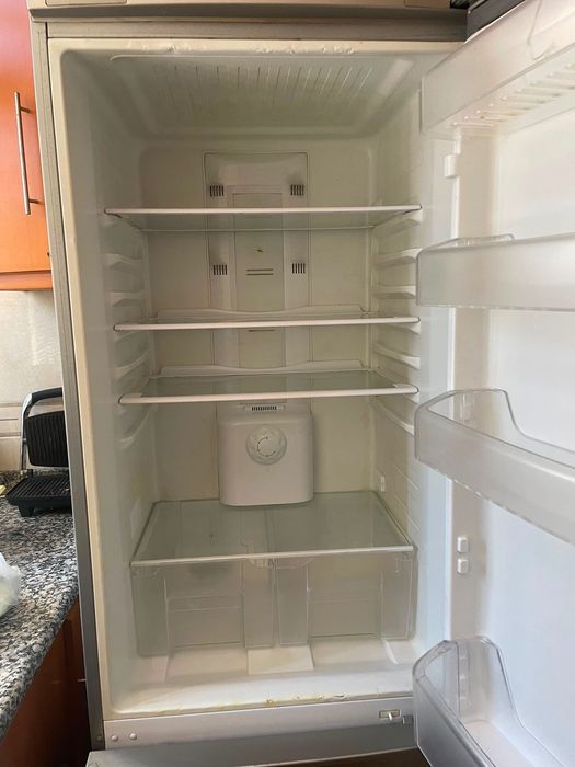 Frigorífico Teka 90L - Bom estado
