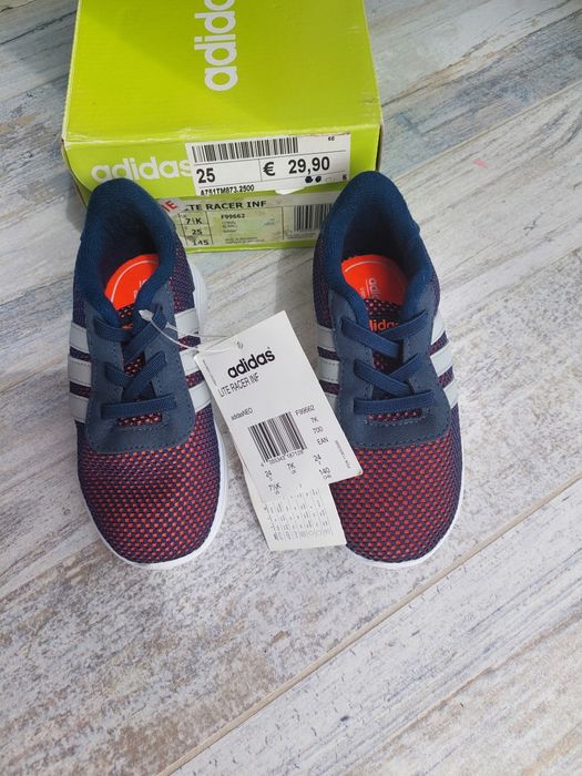 Кросівки Адідас, Adidas кроссовки