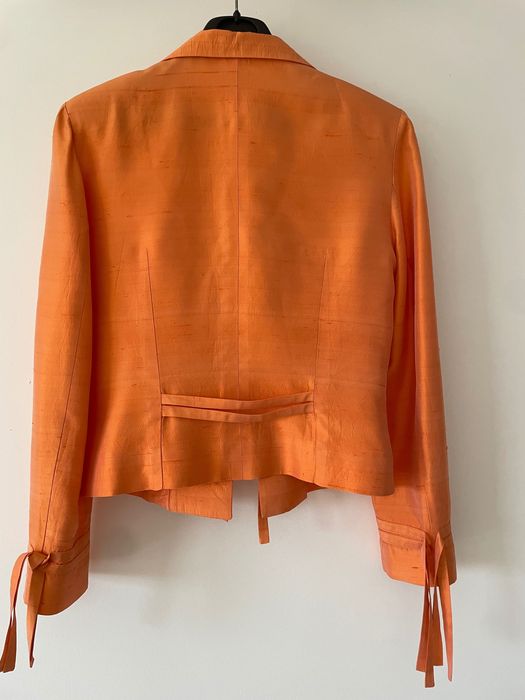 Conjunto 3 peças de roupa laranja em seda selvagem