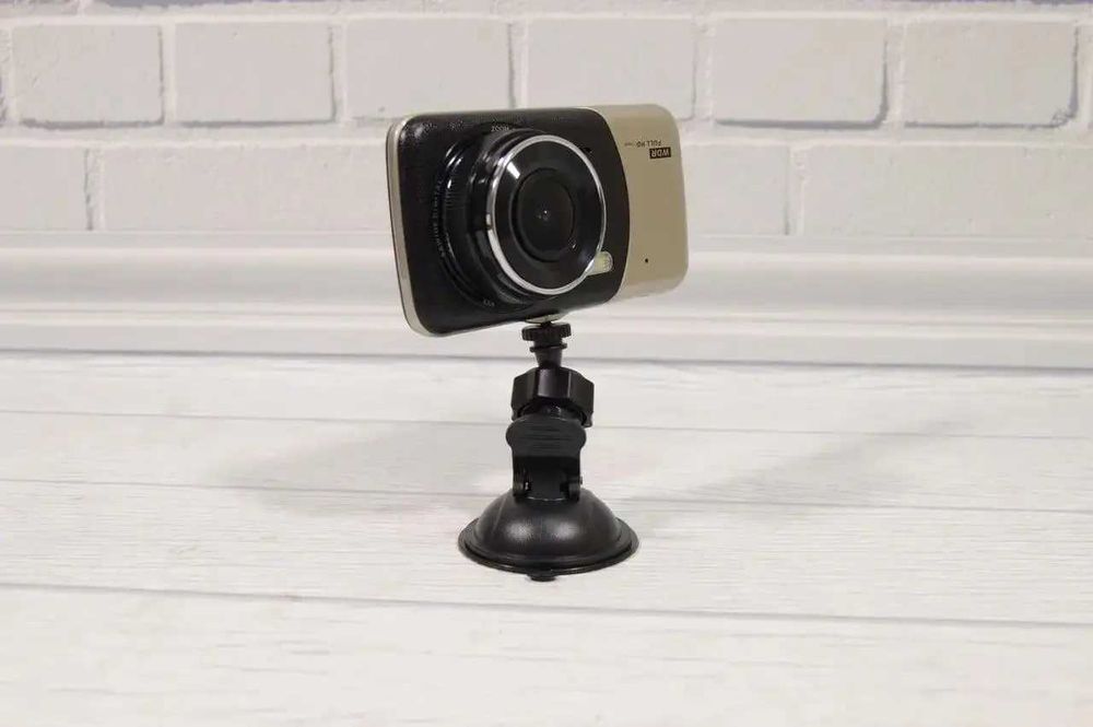 Видеорегистратор с камерой заднего вида и парктроником DVR CT 503