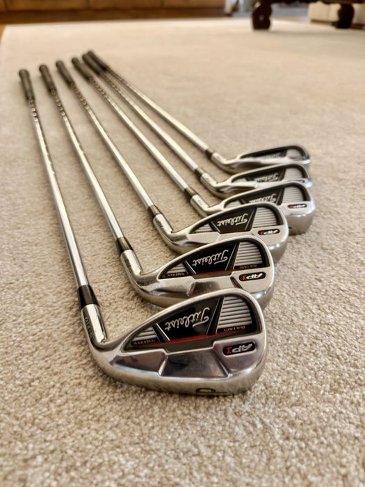 Set Titleist AP1
