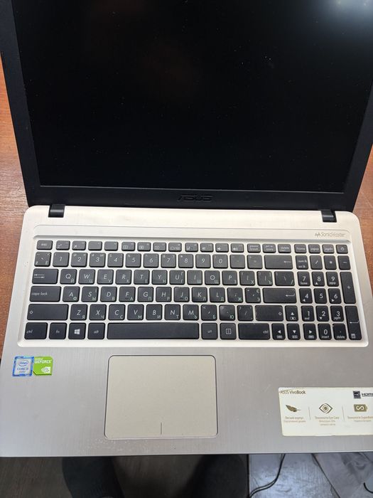 Ноутбук asus r540u