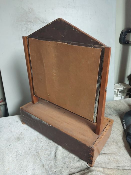 Sprzedam toaletkę Biedermeier.