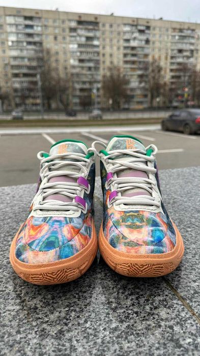 #3824 Nike Kyrie 8 [US 9.5|27.5 cm] - NEW