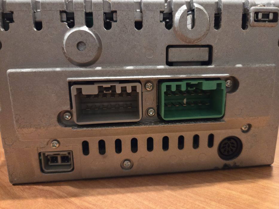Odtwarzacz radio cd volvo