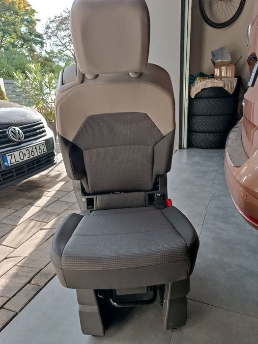 Siedzenie VW Multivan T7