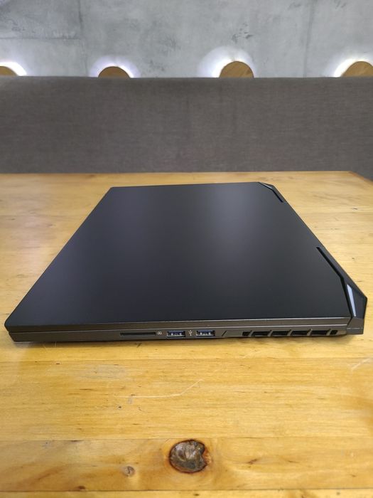 Eluktronics Prometheus XVII (вн. амер. бренд)• RTX 3080 16GB (165W) • Ryzen 7 5800H • 64GB RAM • 1TB SSD • ТОП