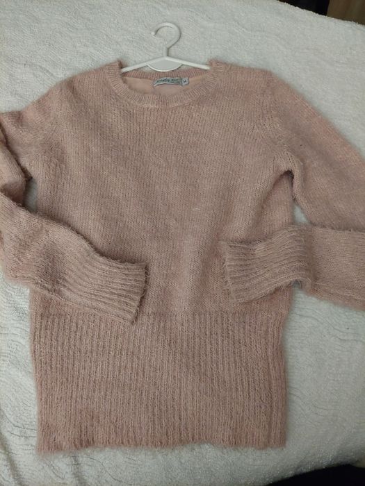 Sweterek  blady róż