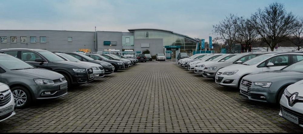 Tani Wynajem dlugoterminowy samochodów wypożyczalnia busow winda 7osob