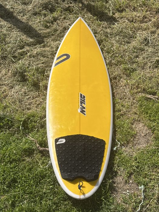 Dylan surfboad predator