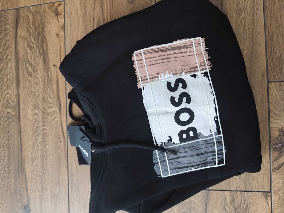 Nowa śliczna męska bluza M/L Hugo Boss kangurka kaptur ocieplana mis