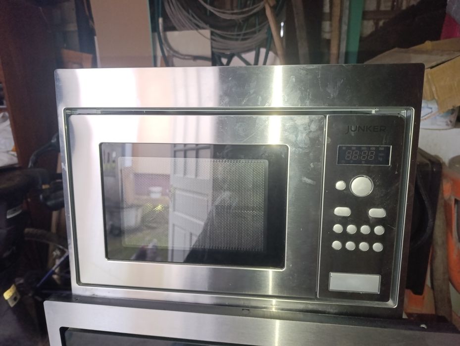 Німецька вбудована мікрохвильова піч Junker.Нова