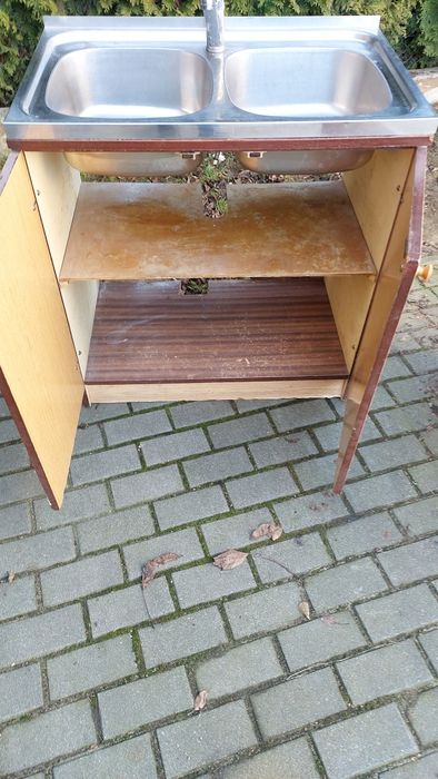 Zlewozmywak dwukomorowy z baterią + szafka