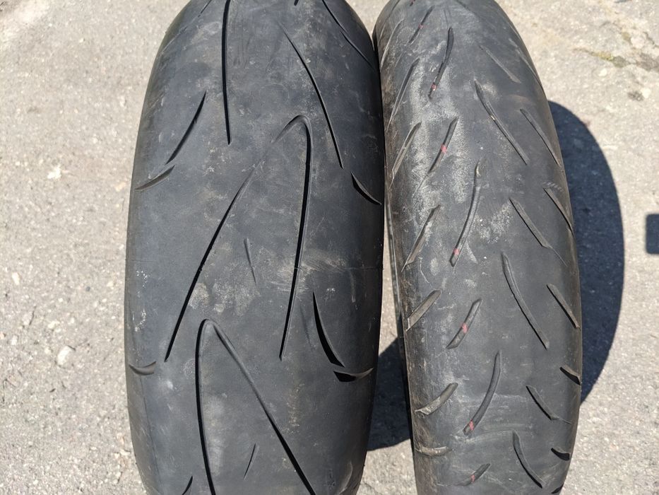 Мотошини - ContiSportAttack 1, Dunlop Sportmax gpr300f