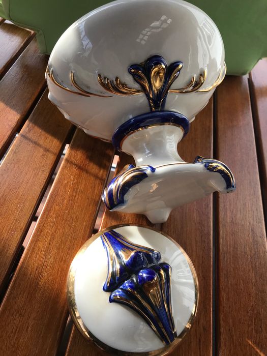 Jarras em porcelana decorativas