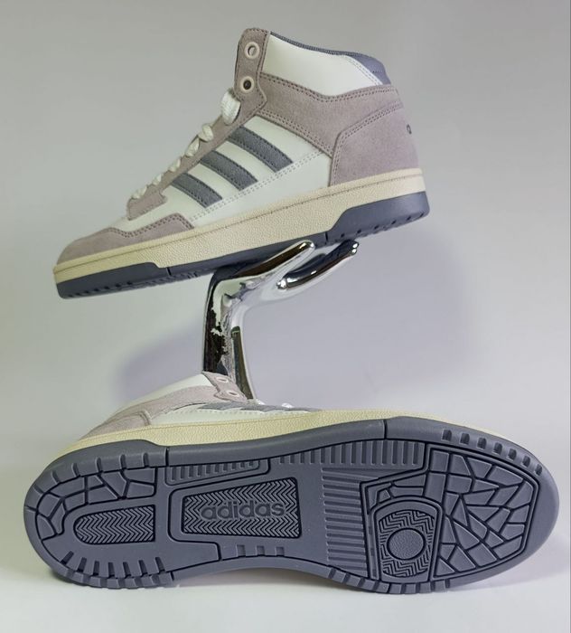 Buty damskie Adidas Rapid Cout mid w r.38.5