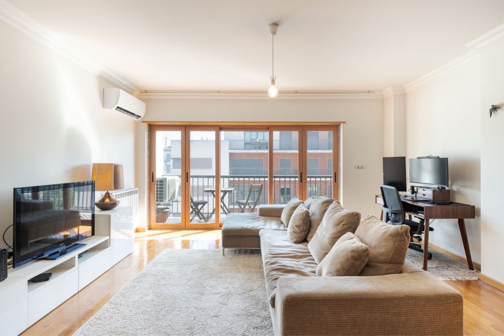 Sofá AREA com Chaise Longue 3,20 m | Almofadas em Penas | Excelente Estado