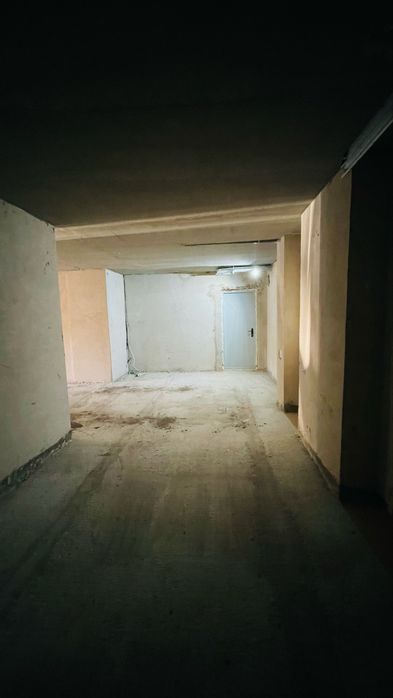 Продаж гаража на 2 авто (50 м²), окремо (23 м² і 27 м²)ЖК Імперія 1_ol