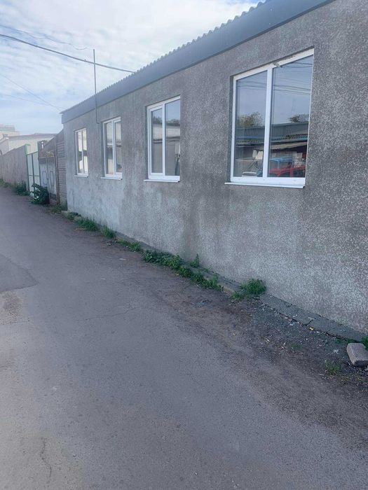 Продаж комерційного приміщення від власника склад (червона лінія)