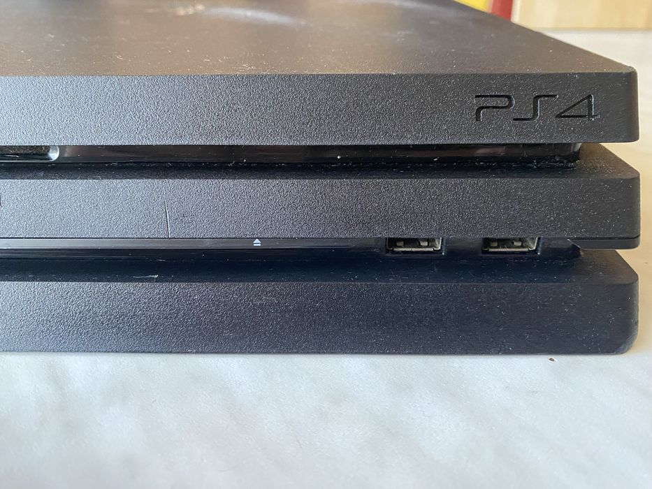 Консоль PS4 Pro 1 Tb