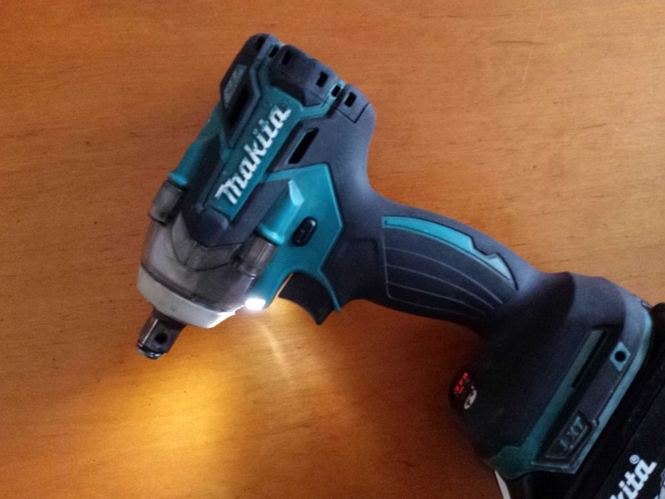 Makita DTW285 klucz udarowy 18V LXT 280Nm 1/2cala zakrętarka impact