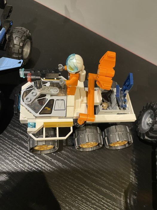 Lego city 60225 uzywany