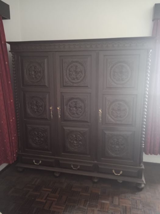 Moveis de sala e roupeiro