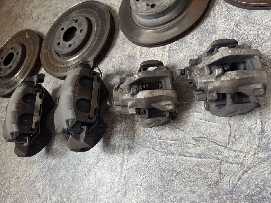 Суппорта w211 4 поршя перед и 2 поршня задние