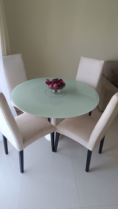 Conjunto Mesa Vidro e 6 Cadeiras