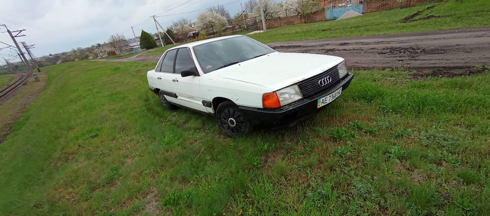 Audi 100 c3 седан АУДІ 100С3
